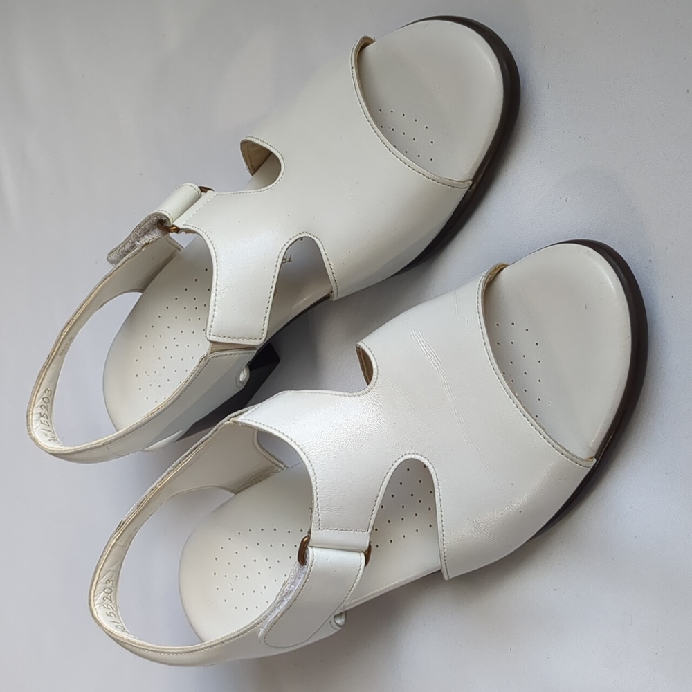 SAS Suntimer Heeled Tripad Leather Comfort EZ Strap Sandal Shoes Sz 7.5N